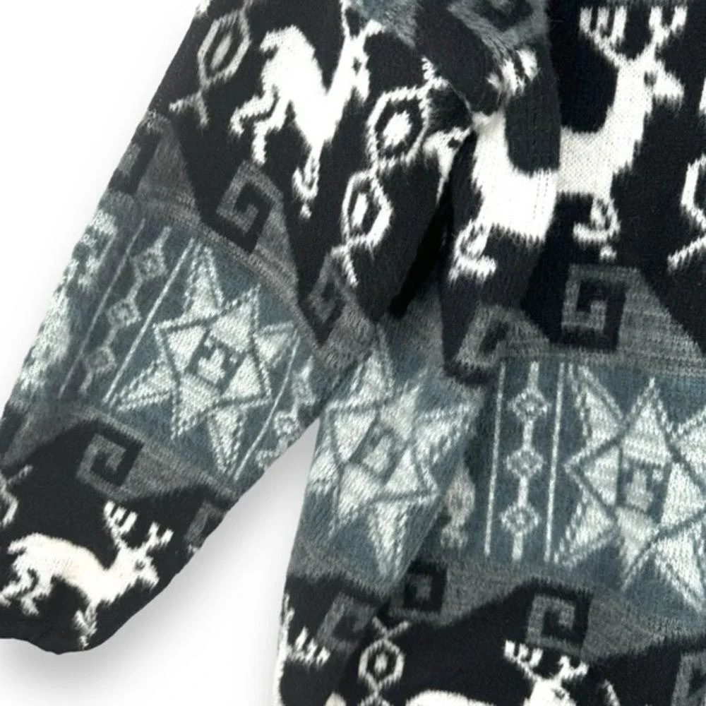 100% Wool Cardigan Sweater Size Large Hooded Aztec Moose Chunky Made in Ecquador